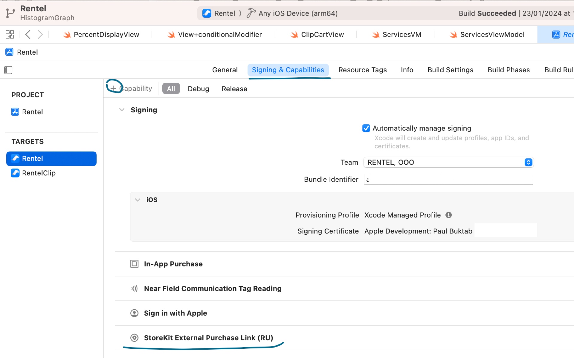 Добавляете StoreKit External Purchase Link Entitlement (RU) Capability